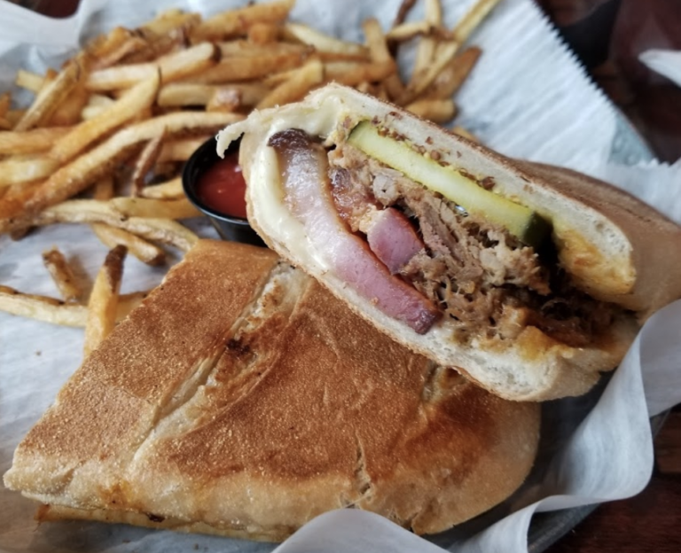 Screen Shot 2021 10 26 at 11.32.09 PM 768x624